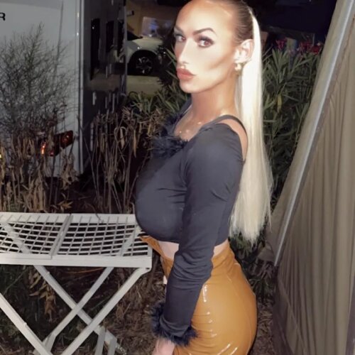 Alexandratrans80 MYM