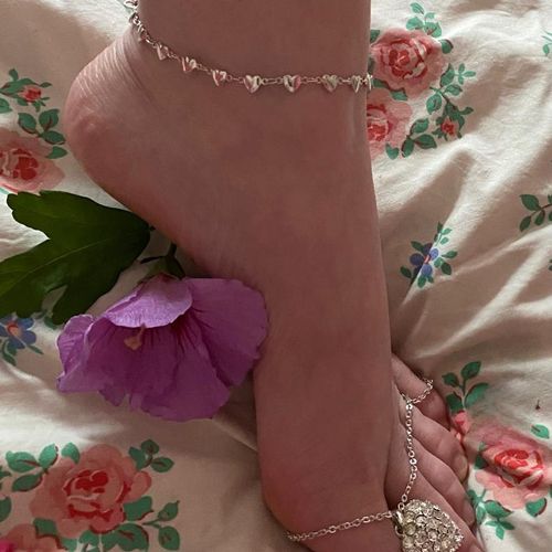 Girly-pieds MYM