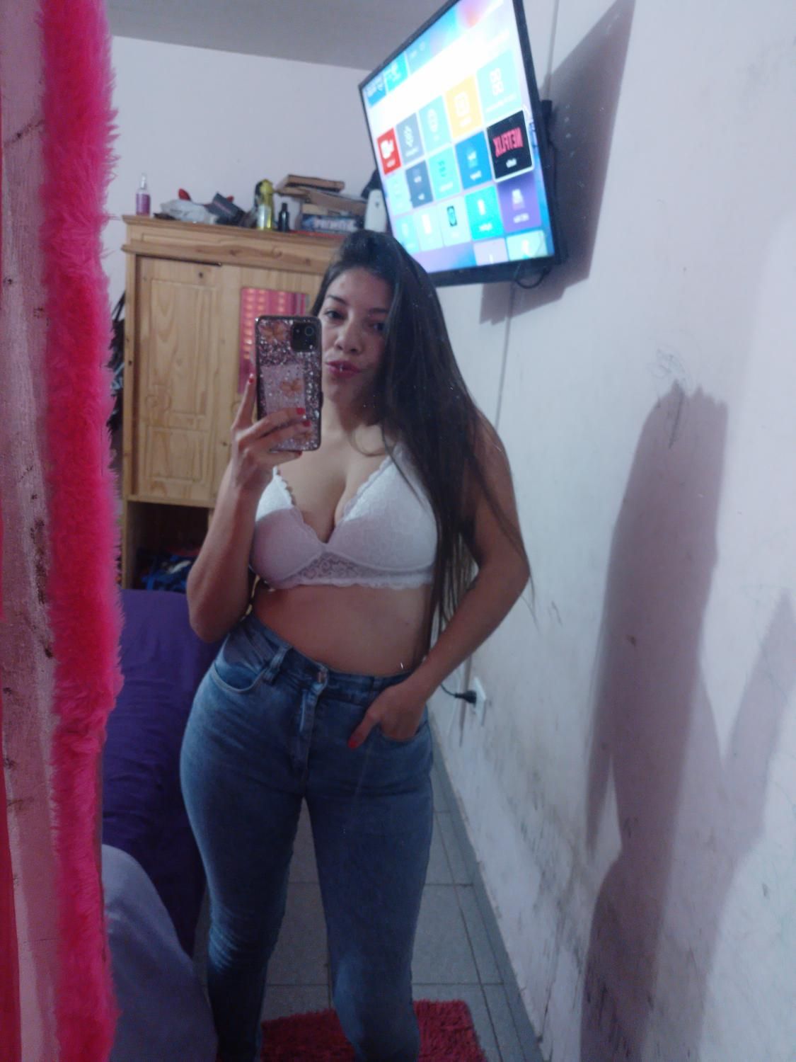 Chica_latina_01 MYM