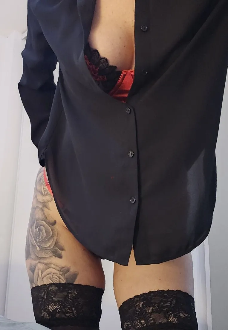 Elea_milf_fontaine MYM