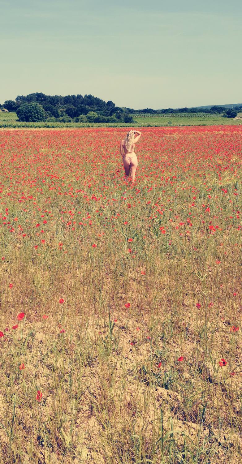 Helena_love_inside MYM