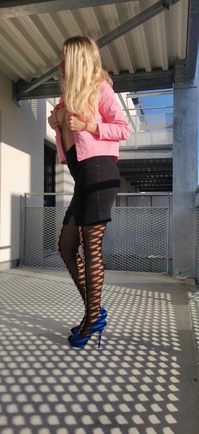 Helena_love_inside MYM