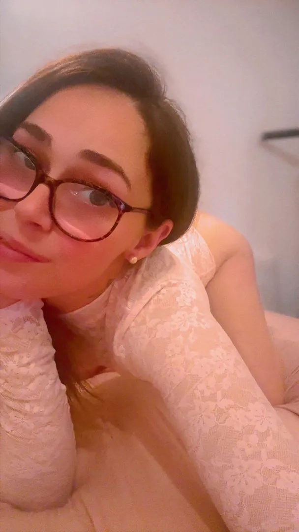 Little_laura_sexy MYM