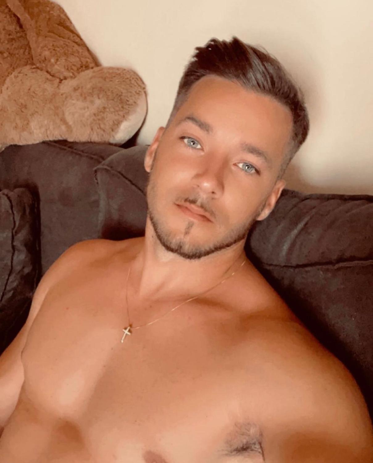 Nicola_morenaoff MYM