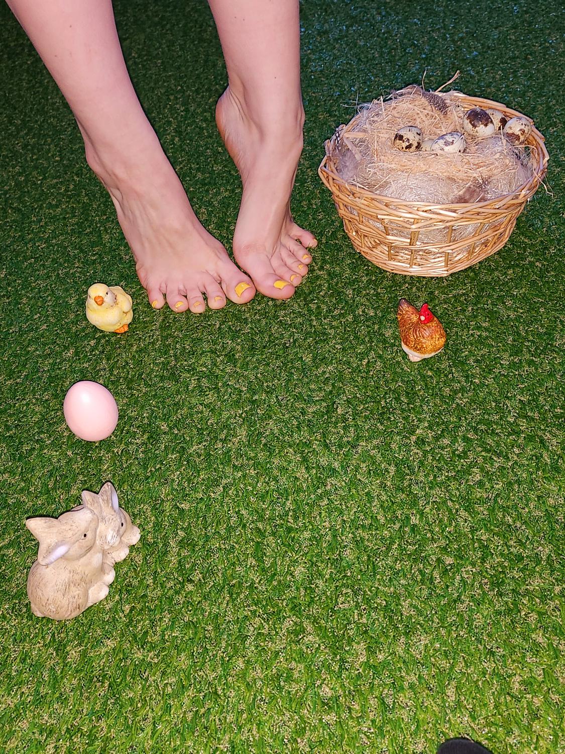 __my_pretty_body_and_feet__ MYM