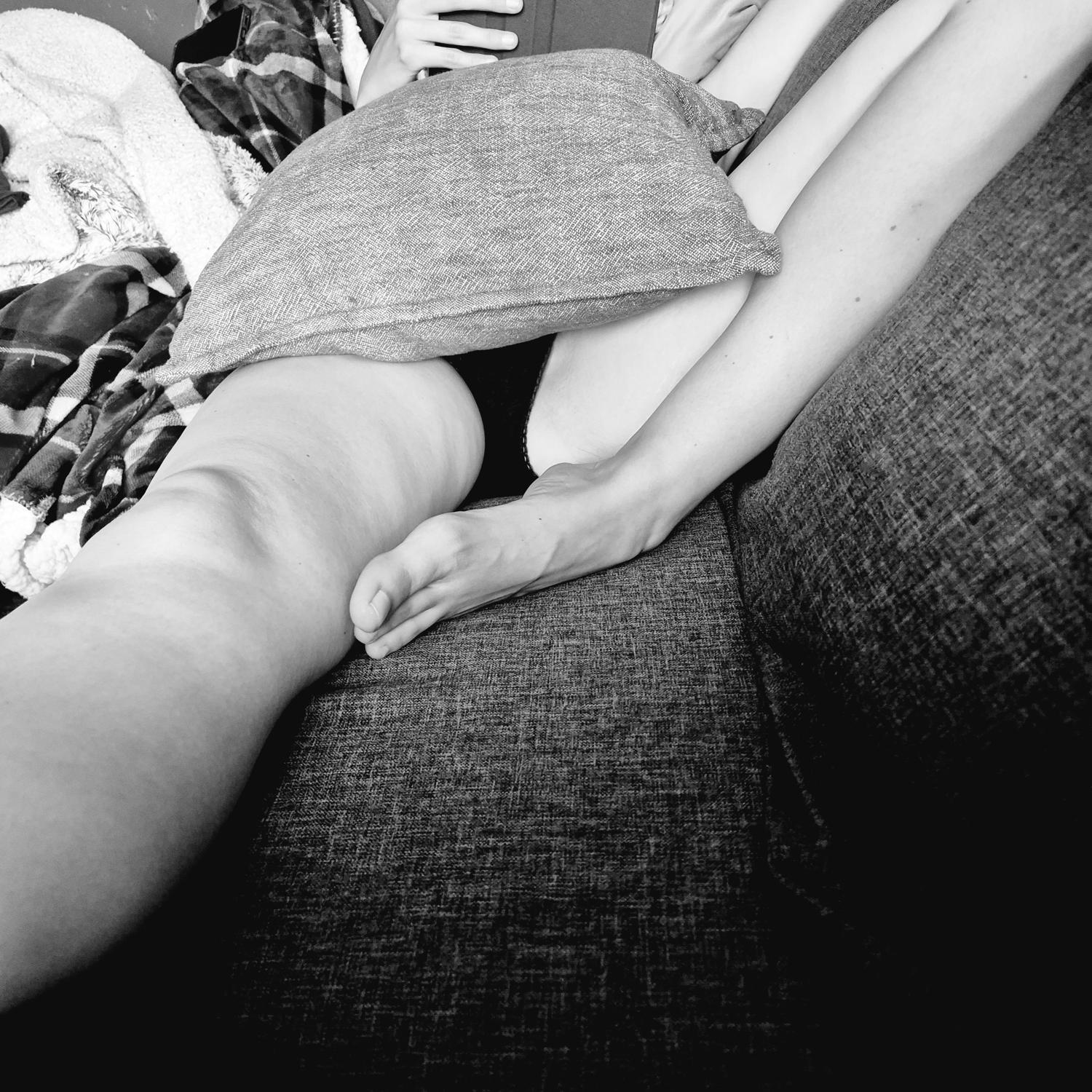 __my_pretty_body_and_feet__ MYM