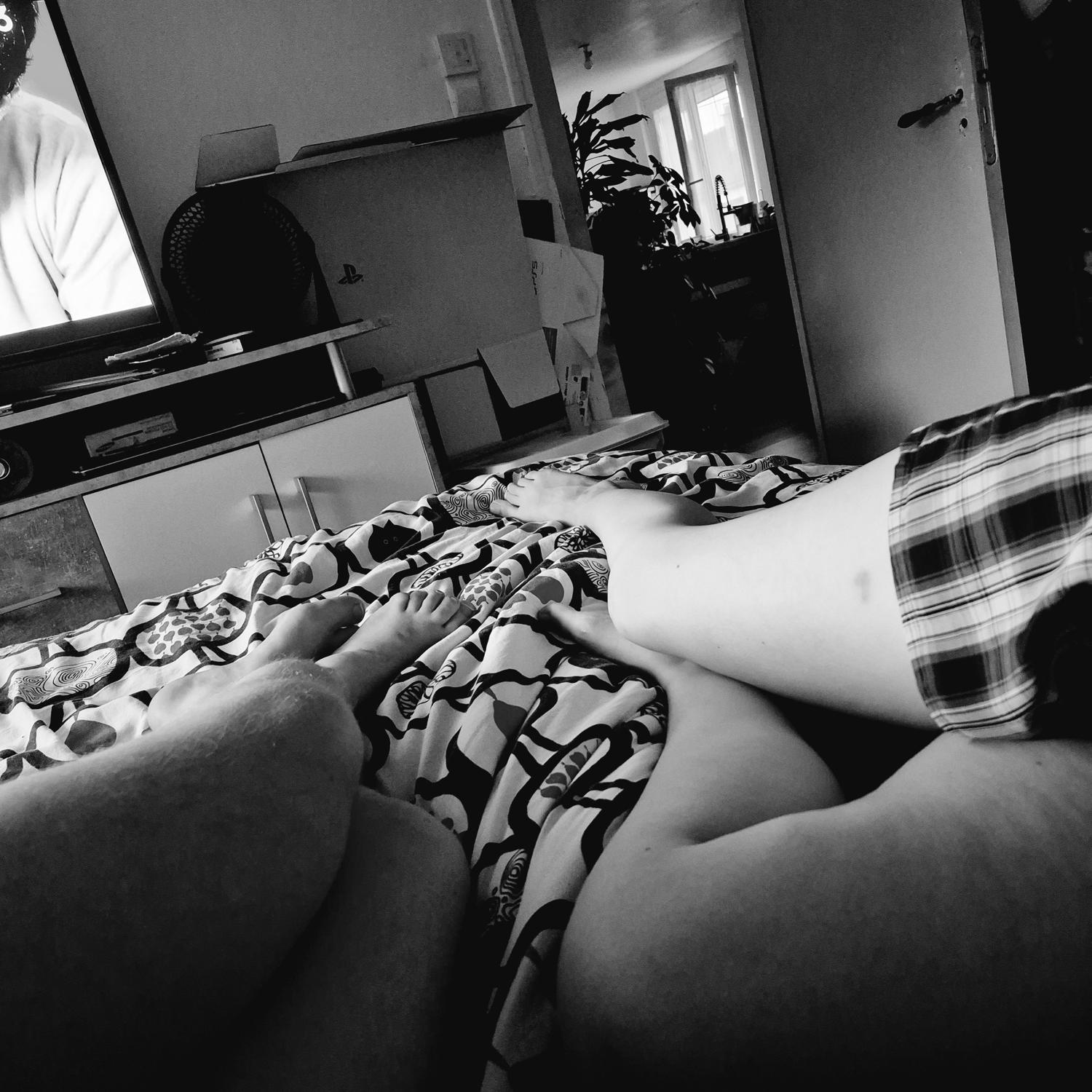 __my_pretty_body_and_feet__ MYM