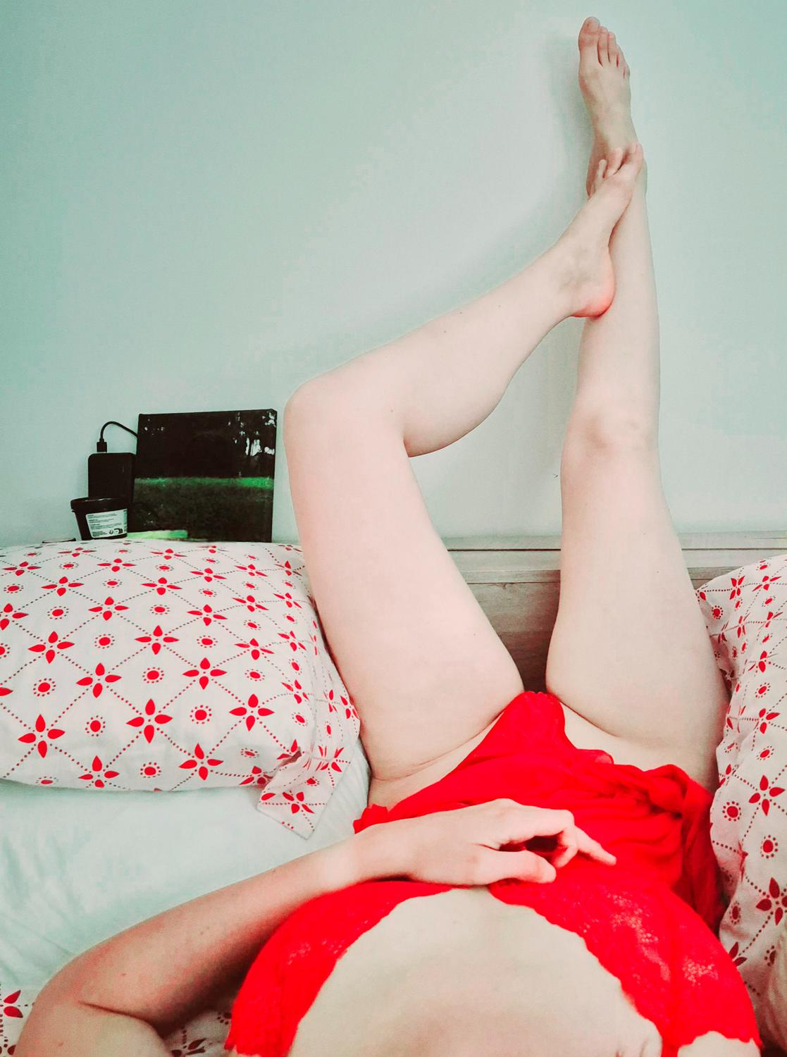 __my_pretty_body_and_feet__ MYM