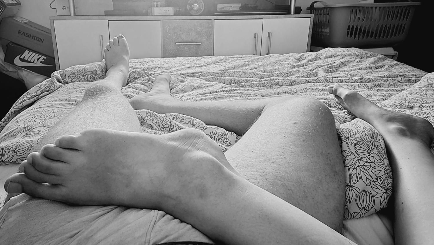 __my_pretty_body_and_feet__ MYM