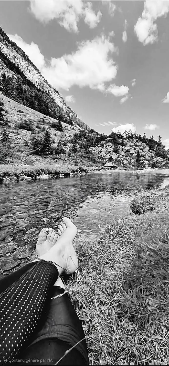 __my_pretty_body_and_feet__ MYM