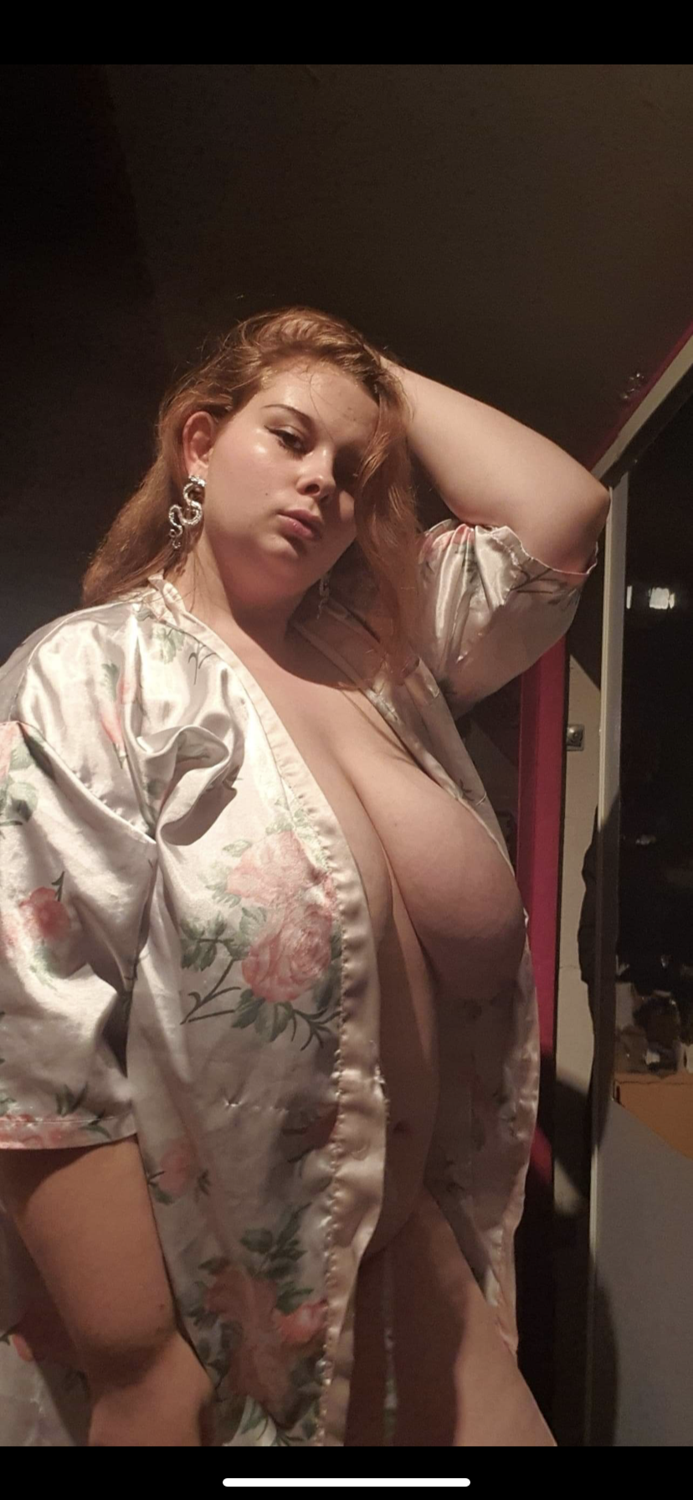 _curvygirl_17 MYM